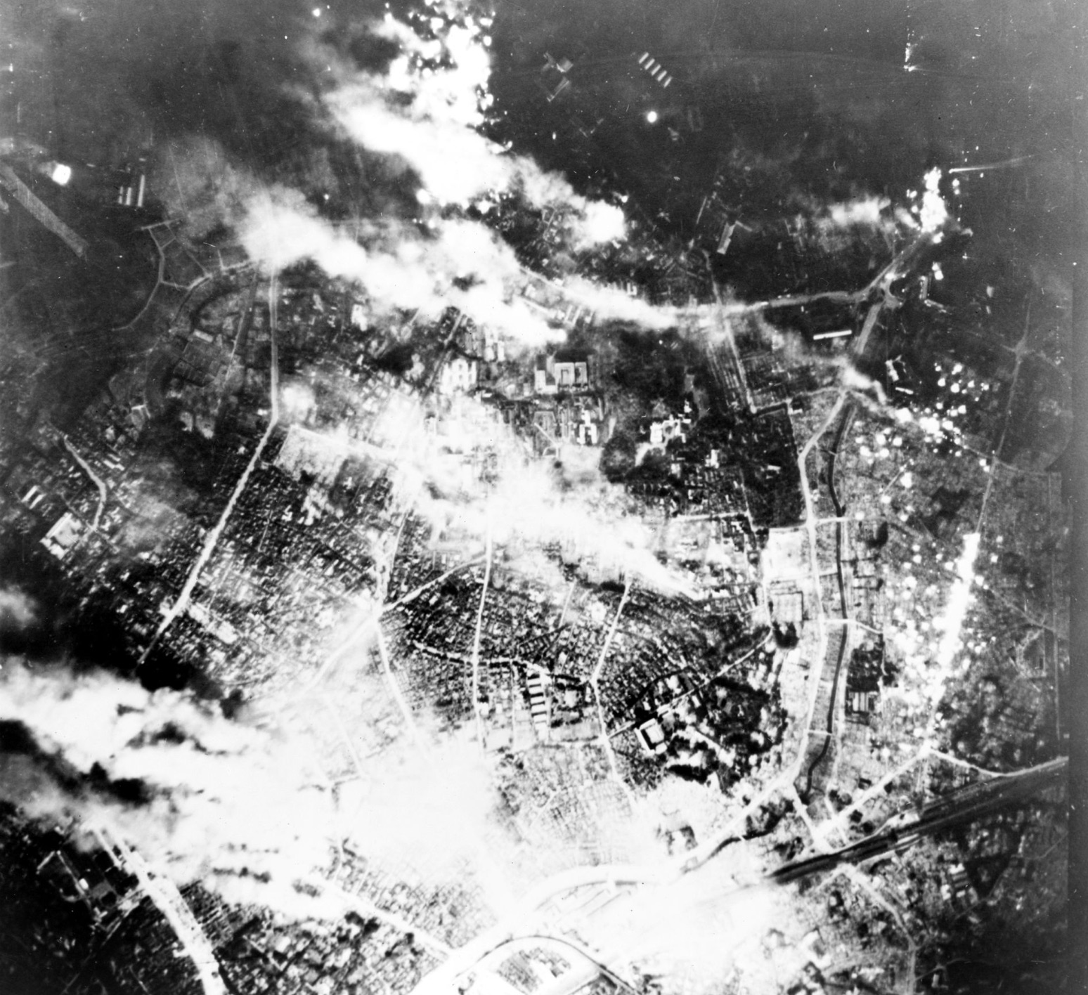 Firebombing of Tokyo 